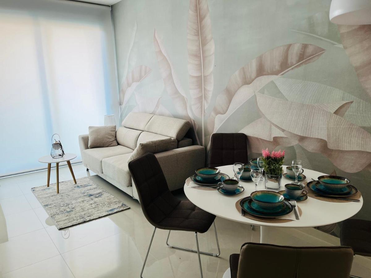 New 2022 Casanovas-Apartment Torrevieja Center 외부 사진